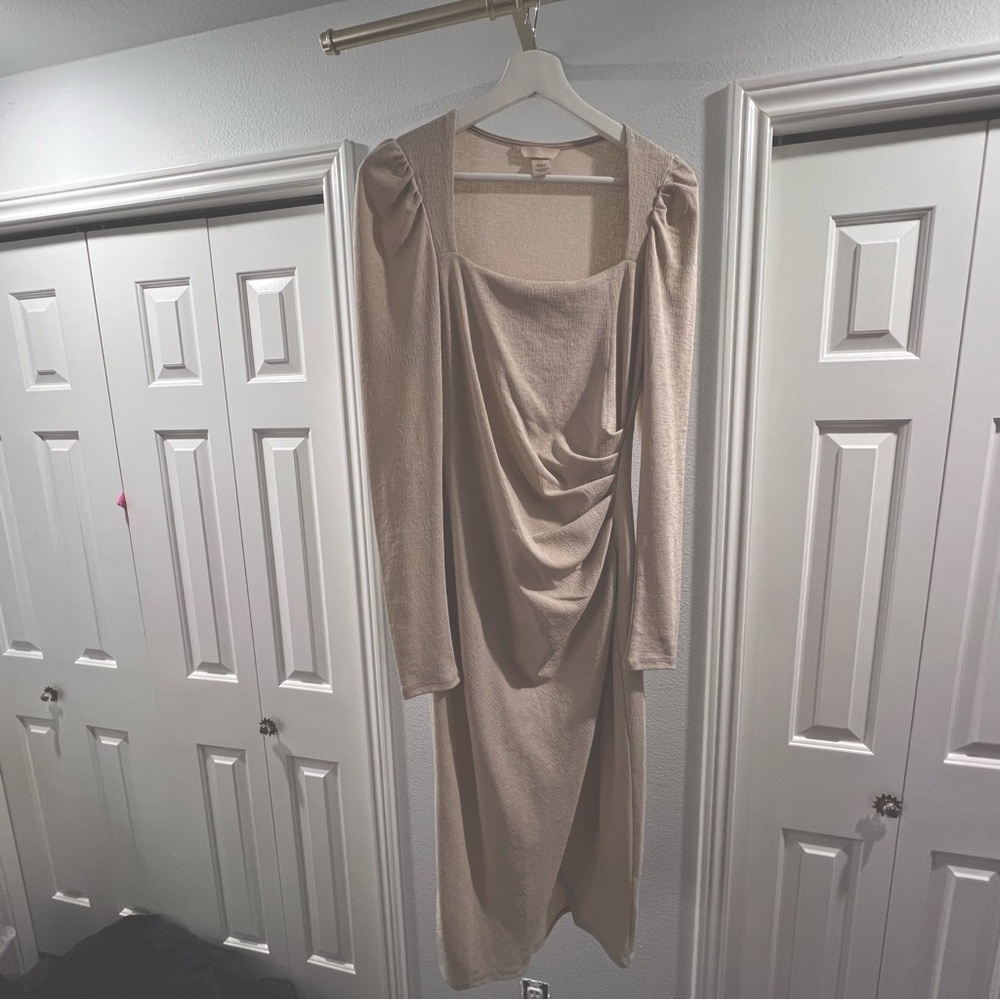 Beige midi H&M dress
